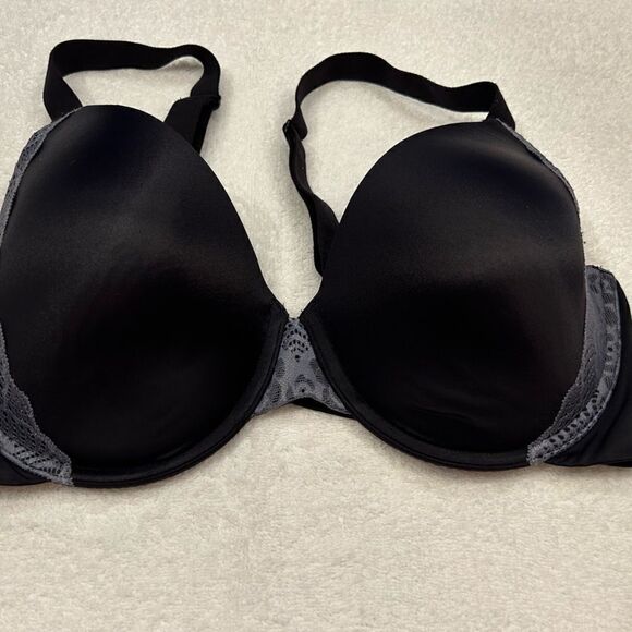 Vanity Fair 40C black with silver trim lightly lined bra 2 hook close - Picture 1 of 5